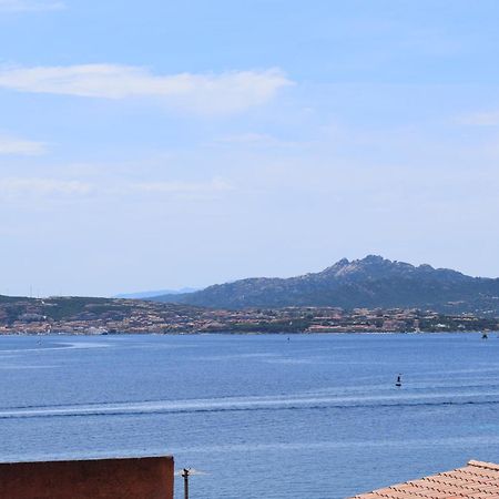 Appartamento Vista Mare A La Maddalena La Maddalena  Luaran gambar