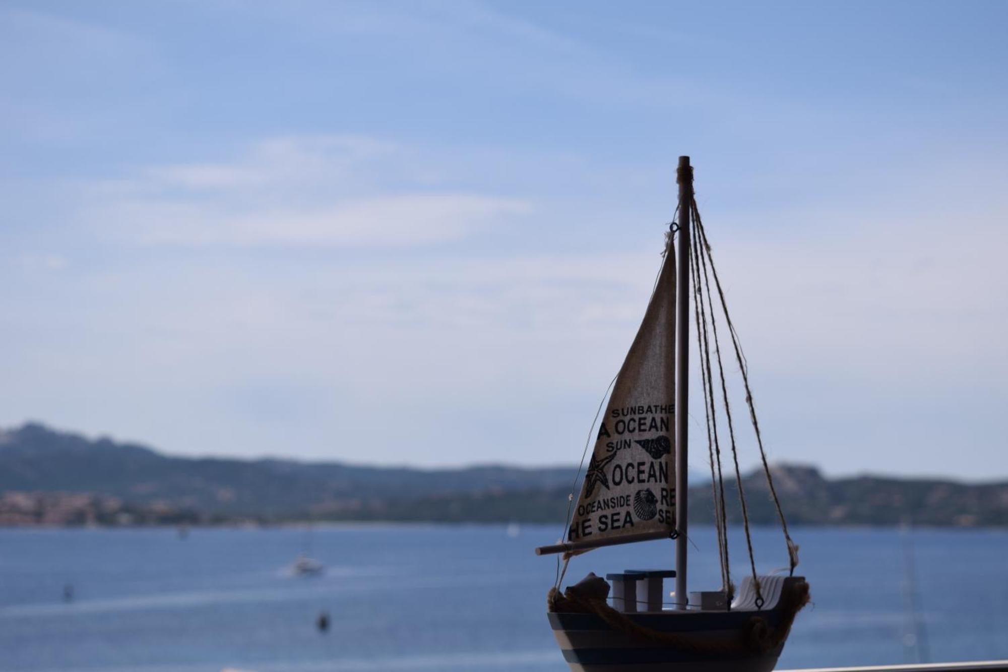 Appartamento Vista Mare A La Maddalena La Maddalena  Luaran gambar