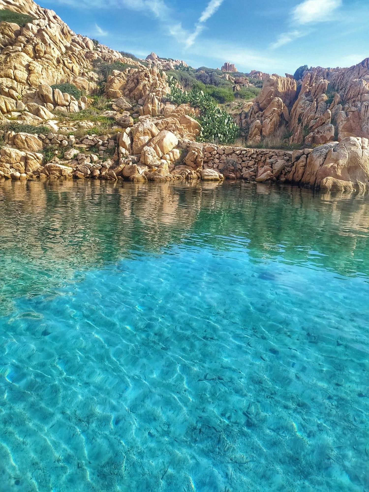 Appartamento Vista Mare A La Maddalena La Maddalena  Luaran gambar